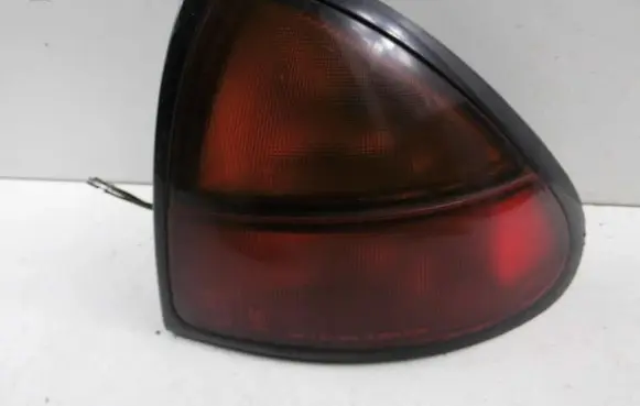 Mazda 323 F Rear/tail lights