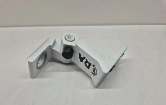Porsche Cayenne (92A) Rear door lower hinge 8K0831402K A046574