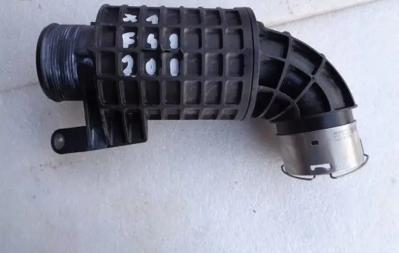 BMW X1 F48 F49 Intake resonator 