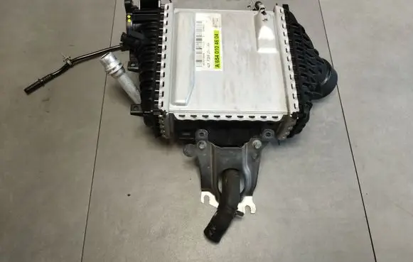 Mercedes-Benz E W213 Intercooler radiator A6540906100 A6540104604