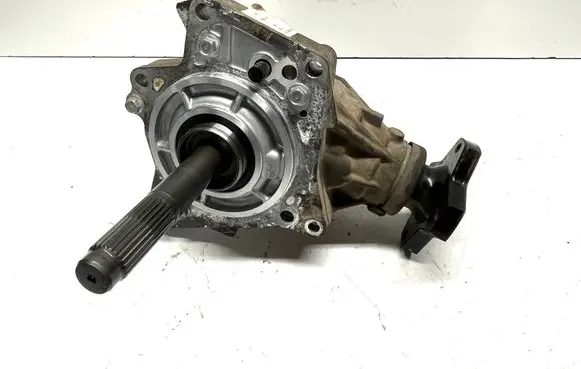 Nissan Qashqai Gearbox transfer box case 067024 E404689