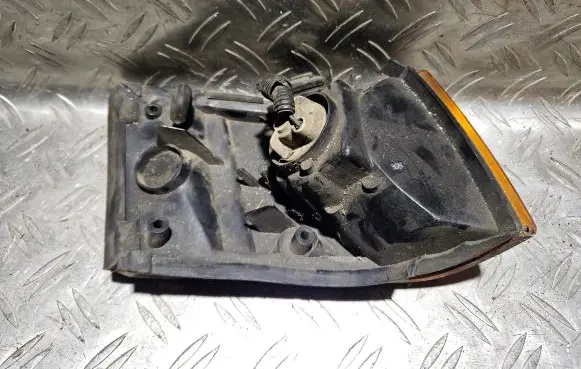 Nissan Sunny Front indicator light IKI5162A IKI5162