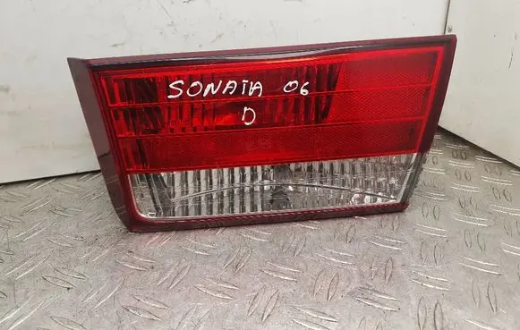 Hyundai Sonata Rear/tail lights 924043K0