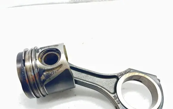 Mercedes-Benz C W204 Piston with connecting rod A6510301017