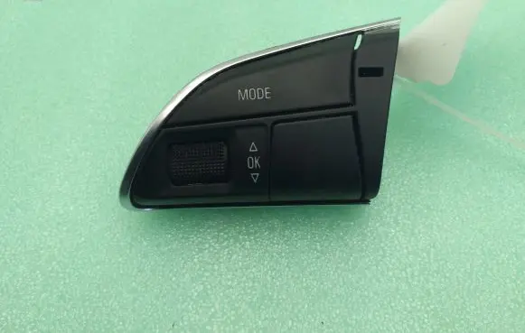 Audi Q7 4L Steering wheel buttons/switches 4L0951523C 62479390A