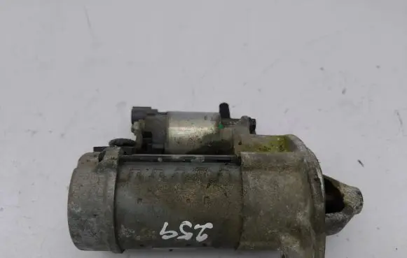 Hyundai i30 Starter motor 4280006760