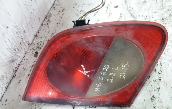 Mercedes-Benz E W210 Rear/tail lights A2108201064