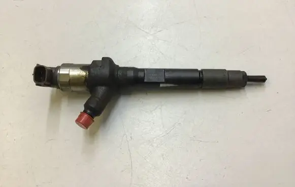 Mazda 6 Fuel injector R2AA13H50