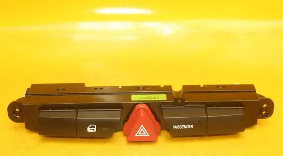 KIA Ceed Hazard light switch 937001H000 937001H010
