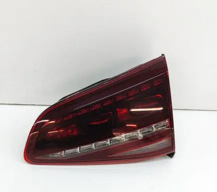 Volkswagen Golf VII Tailgate rear/tail lights 5G0945308E