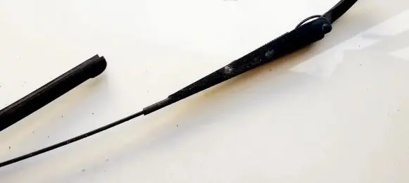 Volvo S80 Front wiper blade arm 09484613