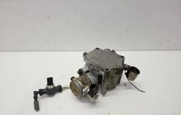 Volvo XC60 Fuel injection high pressure pump 31437903 31480558
