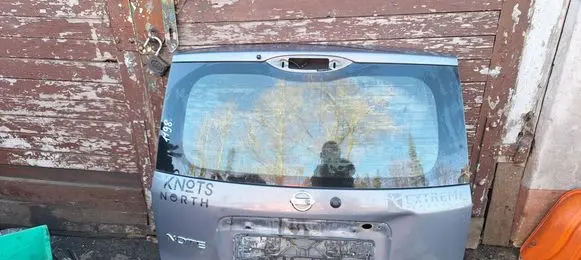 Nissan Note (E11) Rear windscreen/windshield window 