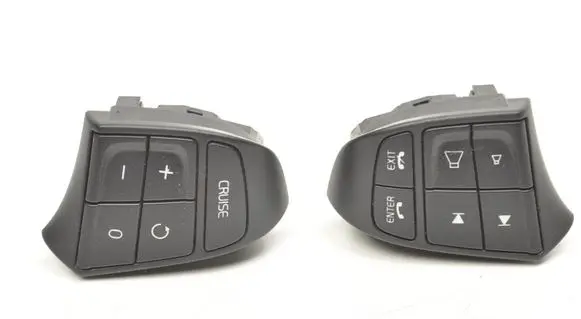 Volvo C70 Steering wheel buttons/switches 30739640