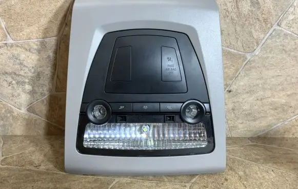 BMW 5 F10 F11 Front seat light 28253414 C492996