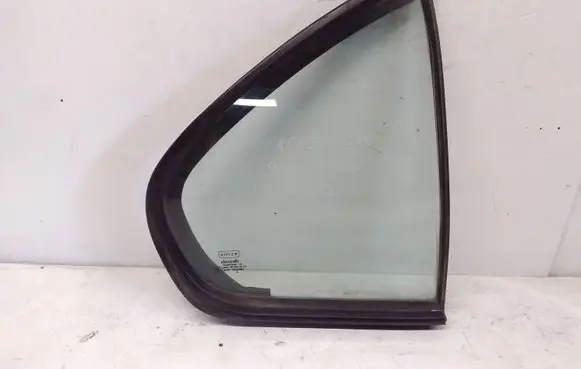 Rover 214 - 216 - 220 Rear vent window glass 