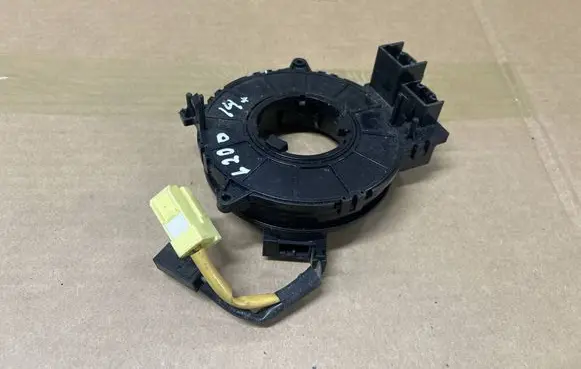 Mitsubishi L200 Airbag slip ring squib (SRS ring) 8600A422