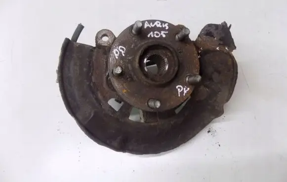 Toyota Auris 150 Stub axle we23r434543s4LP6