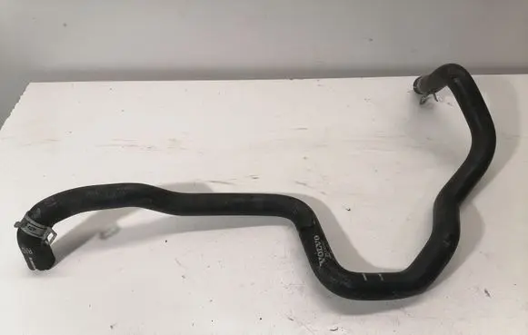 Volvo XC90 Engine coolant pipe/hose 31338302