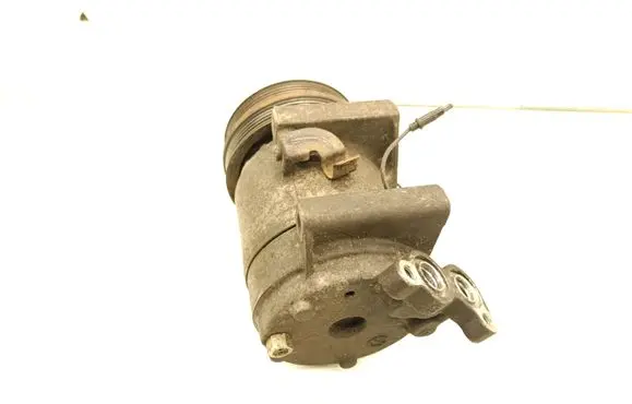 Volvo V50 Air conditioning (A/C) compressor (pump) 6858374