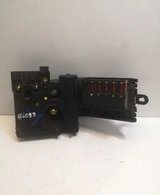 Mercedes-Benz CLS C219 Fuse module A2119820402