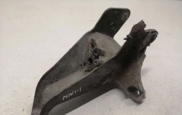 Mini One - Cooper R50 - 53 Engine mounting bracket 2211675622103 M16203GB ENA046000DF