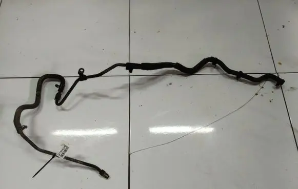 Power steering hose/pipe/line