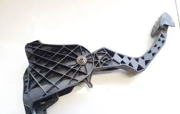 Volkswagen PASSAT B6 Clutch pedal 3C1721059R