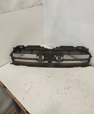 Front bumper upper radiator grill