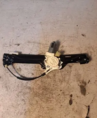BMW X6 M Rear door window regulator with motor 7179601