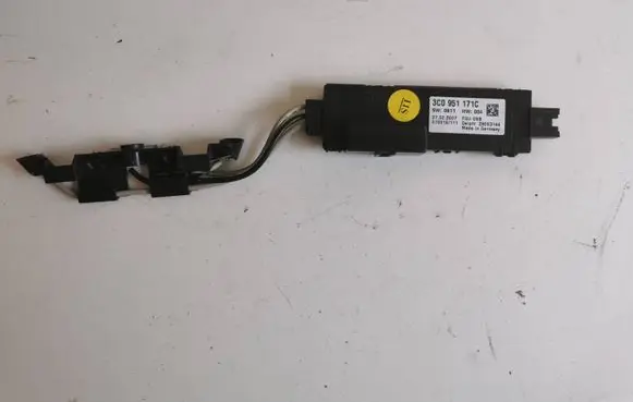 Volkswagen PASSAT B7 Sensor 3C0951171C