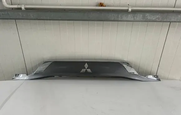 Mitsubishi Outlander Trunk door license plate light bar 5817A26502