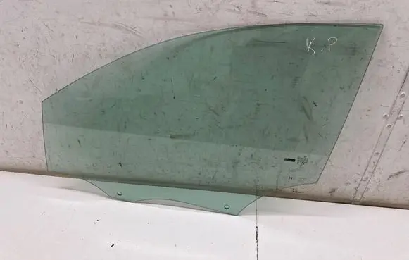 Mercedes-Benz GLA H247 Front door window glass four-door A2477256901