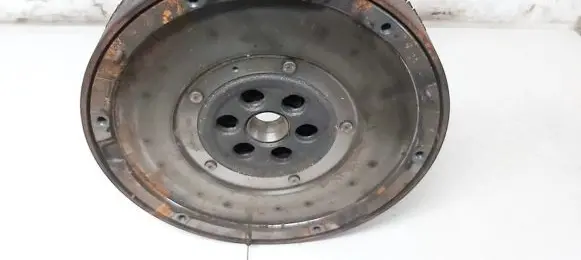 Ford Focus Flywheel fm516477dd fm51-6477-dd