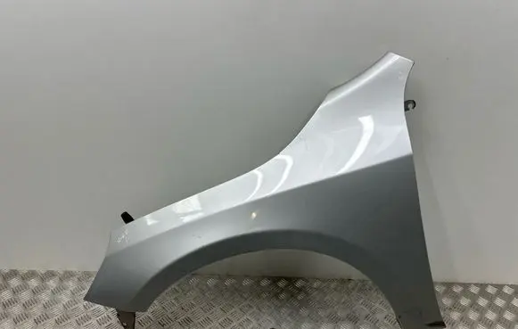 Volvo V60 Fender