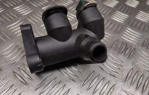 Audi A4 S4 B5 8D Engine coolant pipe/hose 108196 7700H20