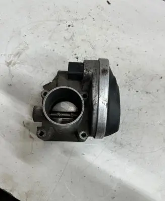 Volkswagen Golf IV Throttle valve 40823832100 03382 036133062N