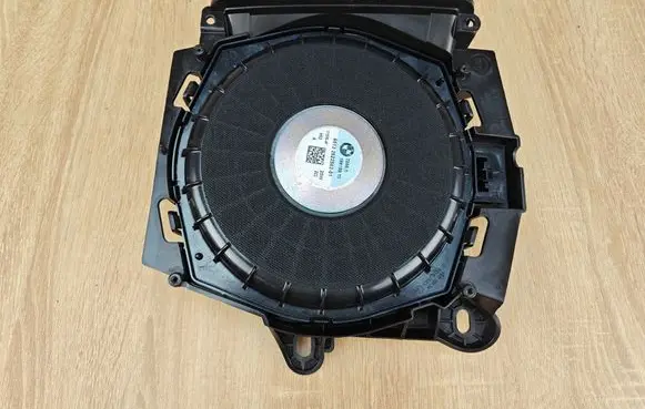 BMW 4 G22 G23 G24 G26 Subwoofer speaker 2622562