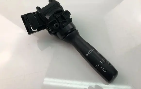 Toyota Yaris Indicator stalk 17F003LH