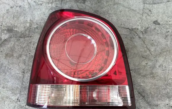 Volkswagen Polo IV 9N3 Rear/tail lights 965351