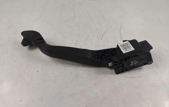 Peugeot 3008 I Accelerator throttle pedal 9671417080