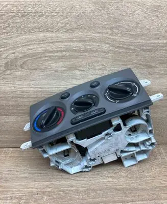 Mazda Premacy Climate control unit CB08A 9K22