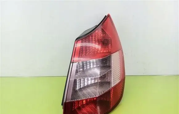 Renault Scenic II - Grand scenic II Rear/tail lights 8200127702E