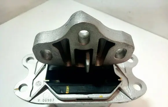 BMW X1 F48 F49 Gearbox mount 6853453 17276810 310724