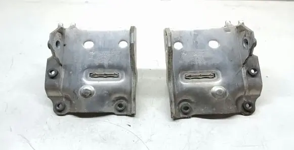 Radiator mount bracket
