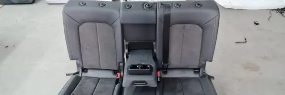 Audi Q3 F3 Seat set 83A885039E 83A885040E