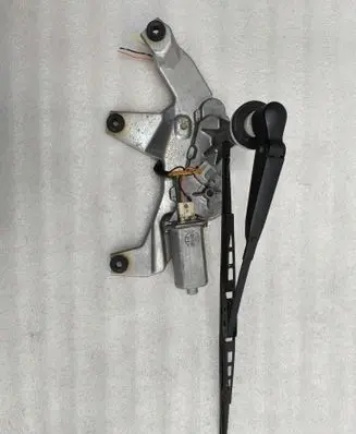 Suzuki Liana Wiper motor 34961-581