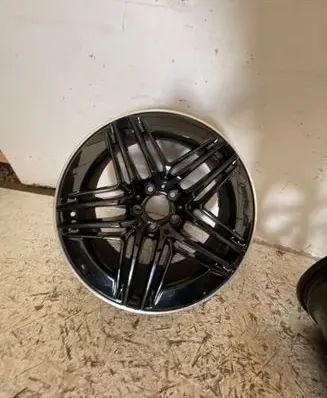Mercedes-Benz V Class W447 R19 alloy rim 
