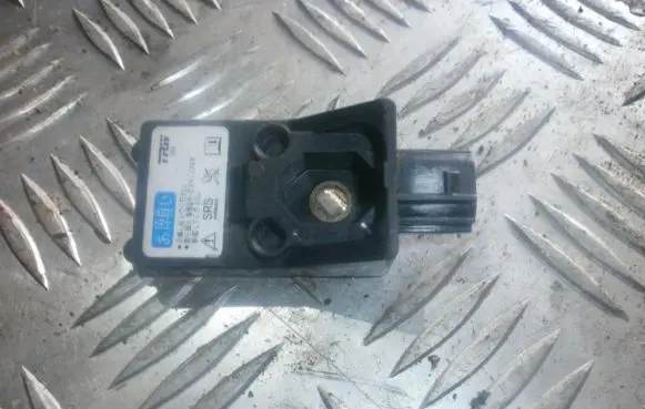 Honda CR-V Airbag deployment crash/impact sensor 77970s9ac812m1