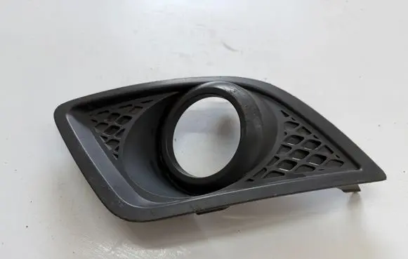 Ford Fiesta Front bumper lower grill KRAFIE190226 6S6119952